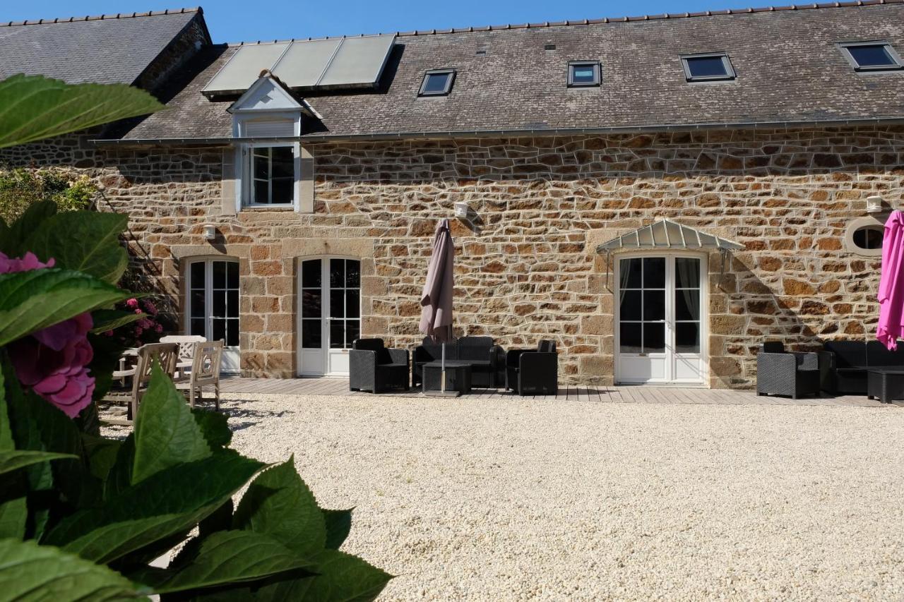 Le Logis De Mordreuc Apartment Pleudihen-sur-Rance Exterior photo